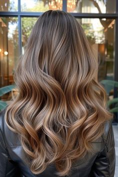 Trendy Dark Bronde Dark Blonde Hair Color Ideas, Caramel Blonde Hair, Blonde Shades, Blonde Hair Colors, Dark Blonde Hair Color, Beauty Hair Color, Dark Blonde Hair