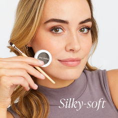 Silky-soft, easy-to-use brow powder fills in brows for a soft, full, diffused look. Fills in sparse brows for a fuller appearance. Sparse Brows, Fill In Brows, Shades