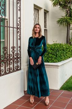 This floor-length emerald velvet dress is cozy and glam! With long sleeves, elastic and a flattering knot detail at the waist. Machine wash cold and hang dry. 𝙄𝙉𝙏𝙀𝙍𝙉𝘼𝙏𝙄𝙊𝙉𝘼𝙇 𝘾𝙐𝙎𝙏𝙊𝙈𝙀𝙍𝙎: Shipments outside the US are eligible for 𝙩𝙖𝙭𝙚𝙨, 𝙙𝙪𝙩𝙞𝙚𝙨 & 𝙛𝙚𝙚𝙨. All taxes, duties, & fees 𝙖𝙧𝙚 𝙩𝙝𝙚 𝙧𝙚𝙨𝙥𝙤𝙣𝙨𝙞𝙗𝙞𝙡𝙞𝙩𝙮 𝙤𝙛 𝙩𝙝𝙚 𝙥𝙪𝙧𝙘𝙝𝙖𝙨𝙚𝙧. Please note that these costs can vary by country and can be quite substantial. International customers can preview these costs through our shop on 𝙒𝙤𝙡𝙛 & 𝘽𝙖𝙙𝙜𝙚𝙧, as they offer a streamlined method of calculating taxes, duties, & fees. Emerald Velvet Dress, Velvet Long Sleeve Dress, Knotted Dress, Emerald Velvet, Pink Peacoat, Long Sleeve Velvet Dress, Knot Dress, Friends Fashion, Kaftan Dress