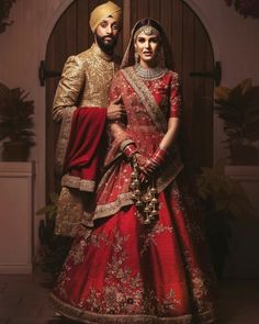 Bridal Wear Inspiration From Around The World | VenueLook Blog Indian Wedding Attire, Orang India, Bridal Lehenga Online, Couple Wedding Dress, Indian Wedding Couple, Indian Bridal Lehenga