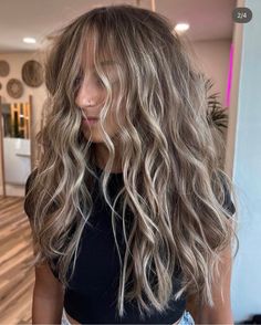 @colormehale on Instagram - Glastonbury, CT Very Blended Highlights, Blended Highlights, Highlights For Dark Brown Hair, Hair Foils, Brown With Blonde Highlights, Hair Idea, Brown Blonde Hair