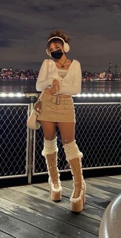 Winter Outfits Dress, Outfits For Ladies, Corduroy Mini Skirt, Stylish Winter Outfits, Earthy Outfits, Outfits Dress, 2000s Fashion Outfits, Swaggy Outfits, Mode Inspo