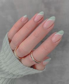 Mani Ideas, Graduation Nails, Cute Simple Nails, Aesthetic Nails, Simple Gel Nails, Lines On Nails, Classy Acrylic Nails, Soft Nails