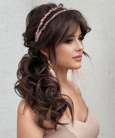 Hair accessories/ hair styles /hair colours /braids/ ponytail Vintage Hairstyles For Long Hair, Glamorous Wedding Hair, Side Ponytail Hairstyles, Vintage Bridal Hair, Retro Wedding Hair, Wedding Hair Side, Wedding Hair Half, Side Ponytail, Vintage Wedding Hair