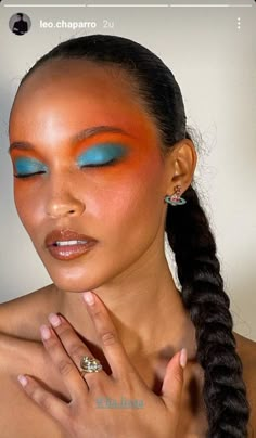 Contrast Eye Makeup, Complementary Makeup Looks, Colour Block Makeup, Fall Editorial Makeup, Orange And Pink Makeup, Glam Fashion Editorial, Bold Eye Makeup Looks, Leo Makeup, Abstract Makeup Looks