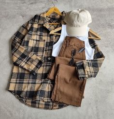 Grunge Closet, Cute Outfits With Shorts, Layered Outfits, Classy Winter Outfits, Fall Clothing, Layering Outfits, Cool Street Fashion, Clothing Hacks, Casual Attire