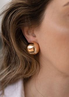 Big Stud Earrings, Creative Jewelry Photography, Expensive Jewelry Luxury, Stacked Jewelry, Jewelry Photography