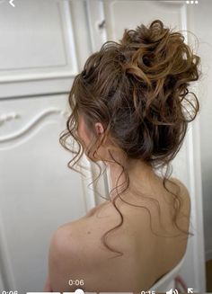 Cute Prom Hairstyles, Ball Hairstyles, Hairdos For Curly Hair, Hair Stylies, Cruise Outfits, Hair Stylist Life, Formal Hairstyles, Hair Inspo Color, French Braid