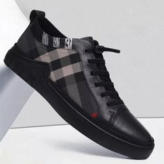 Mens Winter Shoes, Leather Sneakers Men, All Black Fashion, Loafer Sneakers, Long Walks, Breathable Shoes, Shoe Insoles, Everyday Activities, Winter Shoes