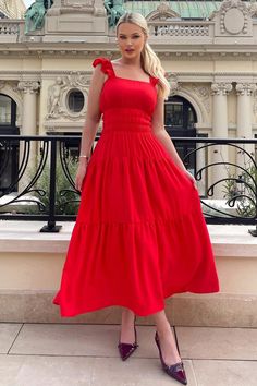 This red frill midi dress from AX Paris is right on trend this season! Featuring ruffled straps, a straight neckline, an elasticated waist and a tiered smocked midi skirt. Keep it casual with trainers or dress it up with heels and a matching bag. Red Midi, Midi Dress Style, Frill Dress, Tiered Midi Dress, Puff Sleeve Dresses, Red Midi Dress, Fashion Face, Dress Clothes For Women, Dress With Boots