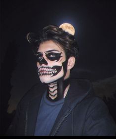 Boy Halloween Makeup, Benji Krol, Cool Makeup Looks, Halloween Men, Emo Makeup, Male Makeup