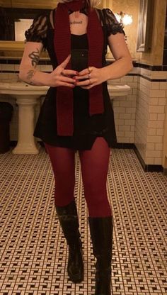 Striped Tights Outfit, Classy Punk, Dakota Warren, Fun Tights, Red Tights, Looks Pinterest, Ideas Outfit, Tights Outfit, Fall Winter Outfits