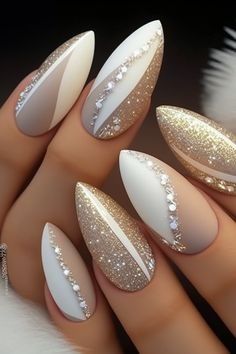 Ongles Beiges, Classy Nail Designs, Fancy Nails Designs, Pretty Nail Art Designs, Pretty Nail Art, Bling Nails