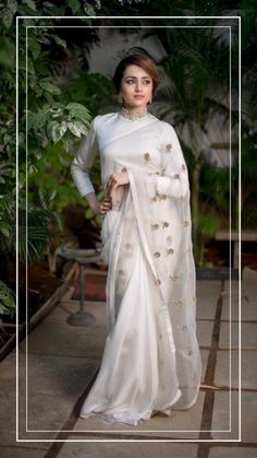 Indian Wedding Sari, Trisha Photos, Netted Blouse Designs, Trisha Krishnan, Full Sleeve Blouse, Wedding Sari, White Saree, Net Saree, Saree Trends