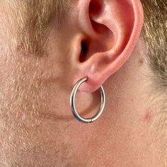 Stainless Steel Silver Hoop Earrings - 25mm Outer diameter / 20mm inner diameter! 100% Nickel Free  ✔️Stainless Steel  ✔️100% Nickel free- Ideal for daily wear. ✔️Colour will depend on how well the earrings are maintained, to ensure they remain there colour please limit contact with water / perfumes etc. 25MM outer diameter. 20MM inner diameter. PLEASE NOTE, WE CANNOT ACCEPT RETURNS FOR EARRINGS. PLEASE ENSURE THE SIZE IS SUITABLE FOR YOU. Please message us if you have any questions. TRACKING Pl Mens Gold Hoop Earrings, Mens Hoop Earrings, Earrings Mens, Hoop Earrings For Men, Diy Easter Gifts, Earrings Gold Hoop, Mens Earrings Hoop, Earrings For Men, Earrings Hoops