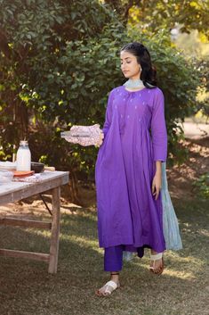 Latest Dress Designs Indian, Cottons Jaipur, Latest Dress Designs, Floral Dupatta, Indian Wedding Ideas, Casual Kurti, Anarkali Churidar, House Wear