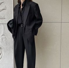 Formal Suits For Women Prom Black, Women Black Suits Aesthetic, Prom Tomboy Outfit, All Black Womens Suit, Full Black Suit Women, Wemons Fashion Suit, Tomboy Dressy Outfits Wedding, Black Tomboy Aesthetic, Grunge Prom Suit