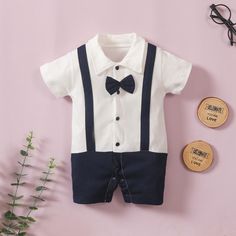 *Product Title:Baby Boy Gentleman Romper*Keyword Tag:baby girl dresses wholesale*Fabric:Cotton,Polyester,Spandex*For Season:Summer*Package Include:1 Pieces*Thickness:Regular*Care Label:On the outside CMINCH Size Height Weight Bust Length 0-3 Months 50~61 3.6~5.9 50 40 3-6 Months 62~66 5.9~7.7 52 43 6-9 Months 66~71 7.7~9.5 54 46 9-12 Months 71~79 9.5~10.9 55 49 Size Height Weight Bust Length 0-3 Months 19.7-24 1.4-2.3 19.7 15.7 3-6 Months 24.4-26 2.3-3 20.5 16.9 6-9 Months 26-28 3-3.7 21.3 18.1 Rompers For Kids, Wholesale Dress, Baby Girl Dresses, Gentleman, Jumpsuit Romper, Baby Girl, Baby Boy, Girls Dresses, Jumpsuit