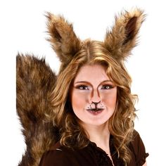 Complete a woodland critter costume with this Deluxe Squirrel Ears Headband! Whether scurrying about the neighborhood as a trick-or-treating squirrel or dressing as a realistic fox for a costume contest, this versatile accessory is a must! The faux fur ears have a variegated look and velvety soft brown interior. Attached to a flexible fabric-wrapped, plastic headband, they're an easy-to-wear add to any costume! Chicago Costume, Squirrel Costume, Fox Makeup, Animal Makeup, Cute Group Halloween Costumes, Diy Kostüm, Animal Costumes, Plastic Headband, Group Halloween Costumes