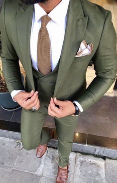 Men Suit Wedding, Olive Green Suit, Mens Wedding Suits, Green Wedding Suit, Olive Green Weddings, Branding Inspo