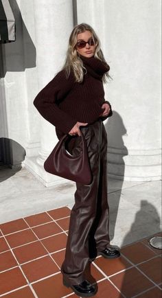 fall outfits, bella hadid, emma chamberlain,  jacob elordi, street style, runway, model, supermodel, celebrity style, style icons, autumn, fall, new york fashion, new york aesthetic, new york fashion, autumn fits, red leather jacket outfit, brown leather jacket, autumn fashion, fall fits, outfit inspirations, fall 2023, leather jacket, gilmore girls, fall 2023 fashion trends, boots, autumn outfits 2023, fall fashion 2023, autumn outfit, fall outfits 2023, knee high boots outfit Restaurant Outfit, Elsa Hosk Style, Leather Pants Outfit, Elsa Hosk, Brown Outfit, Fall Inspo, Looks Street Style, Vestidos Vintage, Mode Inspo