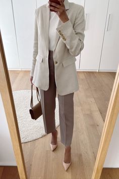 Business Professional Outfits, Smart Casual Work Outfit, Business Attire Women, Looks Pinterest, Office Casual Outfit, Professional Outfits Women, Business Outfits Women, Office Outfits Women