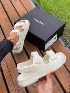 Heels Dior, Sneakers Louis Vuitton, Sandals Chanel, Hermes Oran Sandals, Prada Boots, Dad Sandals, Sneakers Heels, Chanel Sneakers