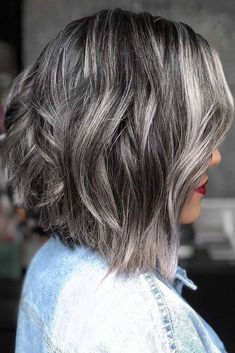 Brown Hair With Silver Highlights, Grey Brown Hair, Gray Balayage, Brunette Bob, Grey Highlights, Salt And Pepper Hair, Silver Highlights