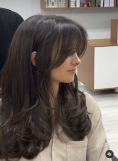 Less Layered Haircut, Long Hair Front Cut, Haircut With Flicks, Hair Flicks Hairstyles, Front Curtain Bangs Short Hair, Front Bangs For Round Face, Short Layers In Front Long Hair, Hair Cut Style For Round Face Girl, Bangs For Indian Hair