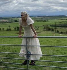 Phoebe Bridgers Stranger In The Alps Aesthetic, Pheobe Bridgers Stranger In The Alps, How I Wanna Be Perceived, Stranger In The Alps Aesthetic, Folklore Aesthetic Outfits, Poster Phoebe Bridgers, Phoebe Bridgers Poster, Gothic Western, Celana Jogger Wanita