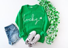 St Patrick's Day Outfit, Racing Girl, Sweatshirt Mockup, Racing Shirts, St Paddys Day, St Patrick Day Shirts, Black Pride, Mothers Day Shirts, Day Outfit