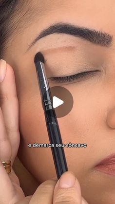 Beginners Eyeshadow, Eyeshadow Tutorial For Hooded Eyes Step By Step, Smokey Eye For Beginners Step By Step, Eyeshadow For Brown Outfit, Soft Eyeshadow Looks Tutorial, How To Do Eye Shadow Step By Step, Afternoon Makeup Ideas, Eye Shadow Blending Tutorial, Eyeshadow On Brown Eyes