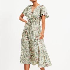 Beautiful Paisley Wrap Dress From Loft With The Original Tag. Easy-Going Yet Wanderlust-Glam, This Flowy Midi Dress Is Cinched At The Waist For A Flawlessly Flattering Finish. V-Neck. Short Flutter Sleeves. Peacock Print Dress, Nude Lace Dress, Striped Jersey Dress, Flowy Summer Dresses, Flowy Midi Dress, Black Short Sleeve Dress, Simple Black Dress, Elastic Waist Dress, Seersucker Dress