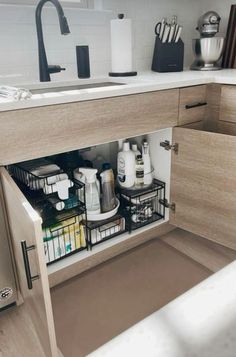 I’ve put together a list of the best organizational finds after spending so much time organzing my bathroom and kitchen cabinets! Click here to shop Clean Kitchen Astethic, Orginazer Kitchen, Simple House Organization, Aesthetic Organized Kitchen, Clean Small Kitchen, Under Cabinet Kitchen Organization, Clean Storage Ideas, Organized Kitchen Aesthetic, Kitchen Clean Aesthetic