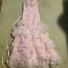 Perfect Condition Pink And White Princess Dress, Gyaru Prom Dress, 2000s Formal Dresses, Bat Mitzvah Outfits, Pink Sleepover, 2000s Dresses, Pink Tube Dress, Pink Dress Fashion, 2000s Room