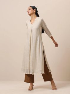 Kurti Pant Pair Design, Cotton Kurta Pants For Women, Linen Salwar Suit Designs, Beige Kurta Set Women, Truebrowns Kurta, Linen Kurta Designs For Women, Kurta Pants For Women, College Kurti, Beige Kurta