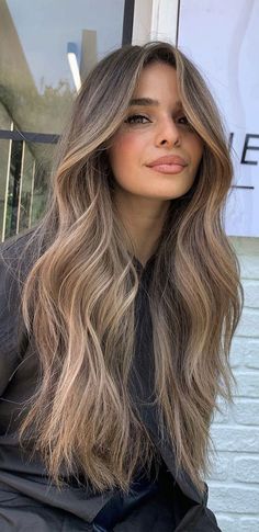 Wellness Girlie, Goldie Locks, Bombshell Hair, Light Brunette