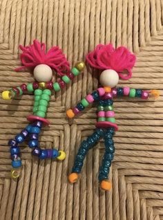 Bead Dolls Diy, Summer Crafts For Adults, Beaded People, Operation Christmas Child Shoebox, Profitable Crafts, Pony Bead Crafts, Crafts For Adults