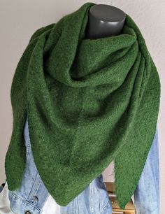 Fluffy ladies triangle scarf. The cozy scarf is perfect for cold days. An ideal gift for women or teenagers for their birthday, St. Nicholas Day or Christmas. * approx. 198 cm long (measured from tip to tip) * maximum width approx. 78 cm (measured in the middle) * 80% viscose * 20% wool * Color green Care instructions: * Hand wash * do not iron * not suitable for the dryer When you purchase the item, you will receive another label with care instructions. Other colors are available in the shop. D Winter Scarf Gift, Cozy Scarf, Triangle Scarf, Scarf For Women, St Nicholas, Scarf Gift, Birthday Woman, Cold Day, Gift For Women