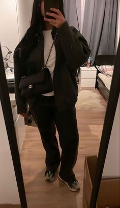 m.m. Zara Winter Outfit 2023, Mode Ulzzang, Mode Shoes, Outfit Zara, Mode Zara, Yeezy 700, Chill Fits, Cute Swag Outfits