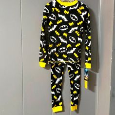 Batman 2 Pcs Pajamas Yellow Long Sleeve Sets For Sleepover, Yellow Long Sleeve Sets For Pajama Party, Yellow Long Sleeve Sleepover Set, Playful Yellow Sleepwear For Sleepovers, Playful Black Bedtime Sets, Yellow Long Sleeve Sleep Set, Playful Yellow Sleep Set, Playful Yellow Sleep Sets, Casual Yellow Bedtime Sets