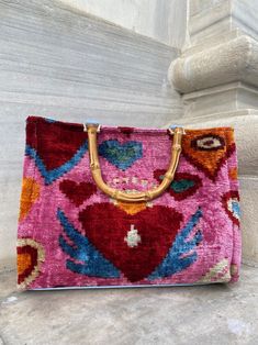 Tote Bag Silk Ikat, Large Tote Traditional Boho Handmade Heart Pink, Skandinavian Style Boho Silk Velvet Bag-tote Bag, Bamboo Handle Tote - Etsy Puerto Rico Traditional Boho, Boho Handmade, Silk Ikat, Handmade Heart, Velvet Bag, Handmade Boho, Silk Velvet, Pretty And Cute, Style Boho