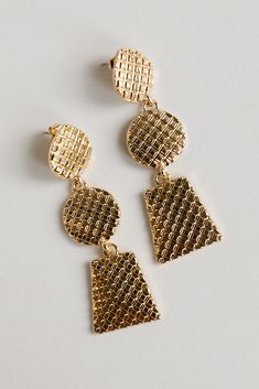 If you need accessories can keep up with the trends, look no further than the Riley Gold Textured Drop Earrings! These cute gold earrings feature a textured square drop design with a stud post back! Style the Riley Earrings with any outfit to instantly upgrade your look! Gold Plated Textured Stud Post Back One Size | Length 2.5” Chic Textured Metal Earrings, Cute Gold Earrings, Blue Dress Accessories, White Long Sleeve Dress, Drop Design, Upgrade Your Look, Puff Sleeve Dresses, Drops Design, Gold Drop Earrings