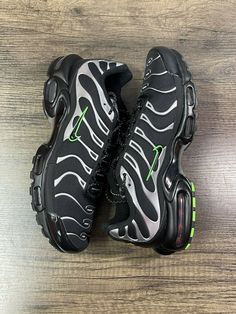 Green Nike Air Max Running Shoes With Round Toe, Green Nike Air Max With Round Toe, Nike Air Max Plus Og, Green Low-top Nike Air Max For Streetwear, Nike Air Max Plus Supreme Green, Nike Air Max Plus Black, Nike Airmax Plus, Shoe Gallery