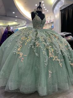 Light Green Quinceanera, Light Green Quinceanera Dresses, Sparkly Quinceanera Dresses, Green Quinceanera, Green Quinceanera Dresses, Dresses Art, Off Shoulder Evening Dress, Ball Gown Dress, Quinceanera Dresses Blue