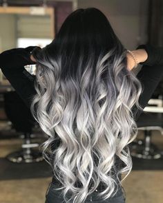 Grey Ombre Hair, Super Hair, Ombré Hair, Trendy Hair Color, Ombre Hair Color, Long Wavy Hair, Hair Dye Colors