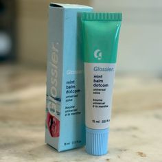 New, Never Used Glossier Balm Dotcom In Mint! Rare & Discontinued - Vegan Formula. Mint Balm Dotcom, Glossier Lip Balm Keychain, Blue Lip Balm, Glossier Products, Glossier Balm, Makeup Glossier, Glossier Balm Dotcom, Glossier Lip Balm, Glossier Makeup