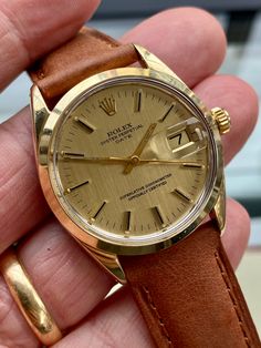 Vintage Gold Watches For Men, Vintage Watches For Sale, Stylish Watches Men, Premium Watches, Gold Watch Men, Smart Watches Men, Rolex Watch