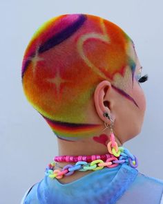 Vivid Colors Hair, Buzzcut Designs, Buzz Cut Designs, Short Shoulder Length Hair, Pride Hair, Weird Hair, Beard Color, Tattoos Color, Hair Couture