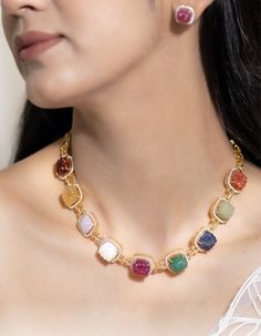 Stone Jwellary Design, Mylanchi Outfit, Navratna Jewellery, Long Chain Gold, Navaratna Jewellery, Fashion Jewelry Necklaces Gold, Gold Jewelry Prom, Sapphire Jewelry Set, Indian Jewellery Gold